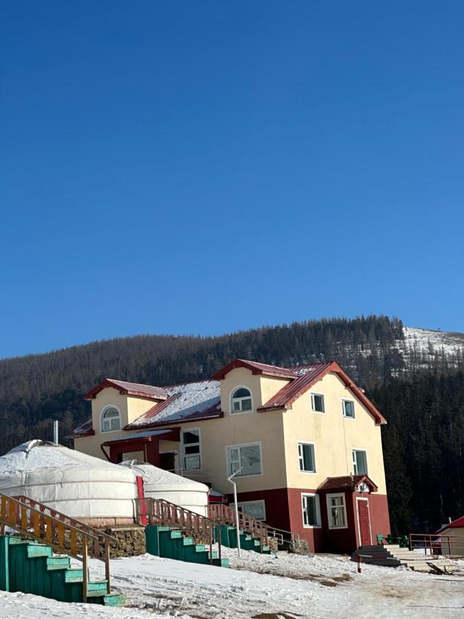 Sara'S Camp Hotel Zuunmod Exterior photo
